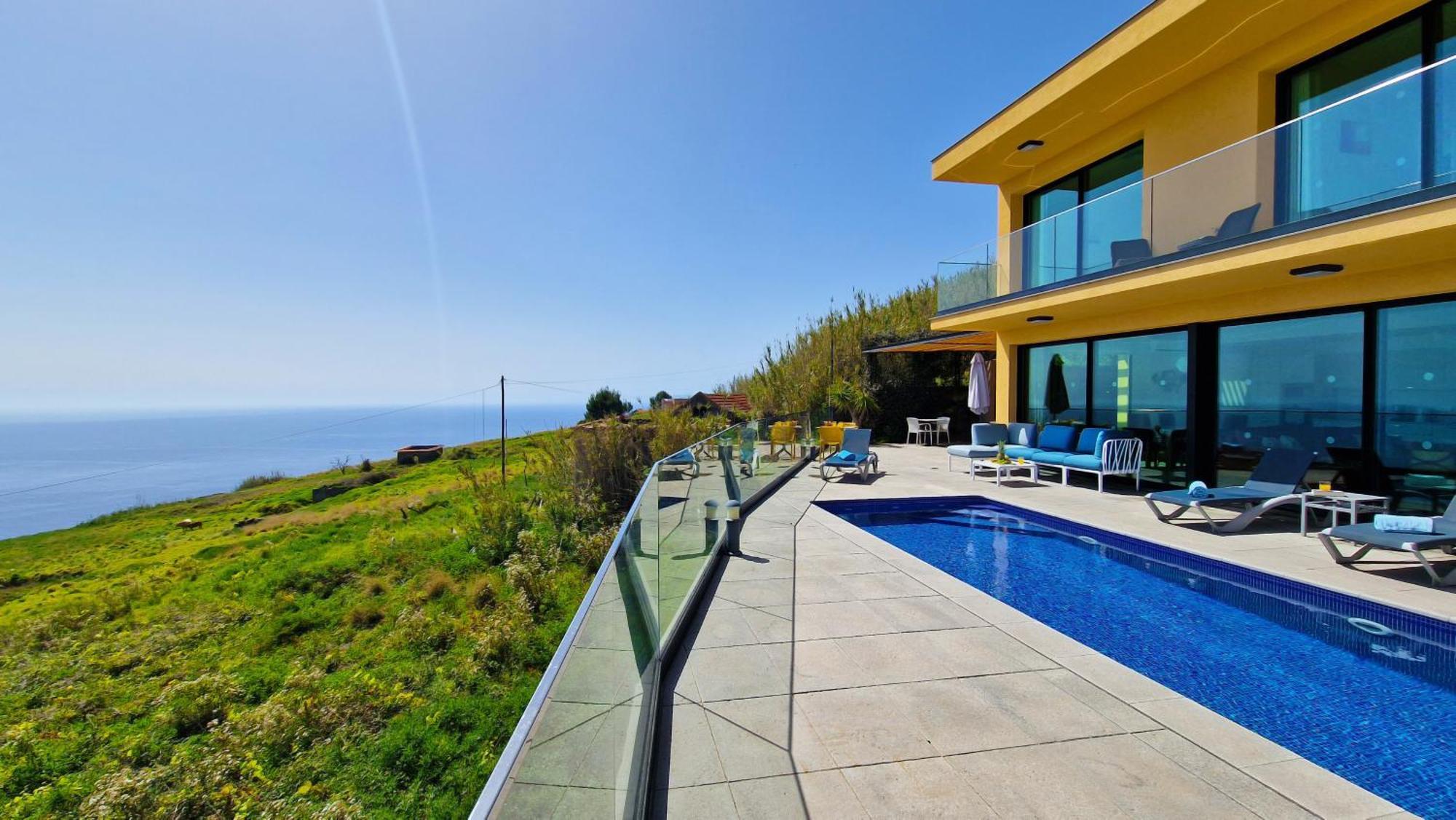 Eden Sun - A Modern Luxury Villa With A Panoramic View Prazeres Luaran gambar