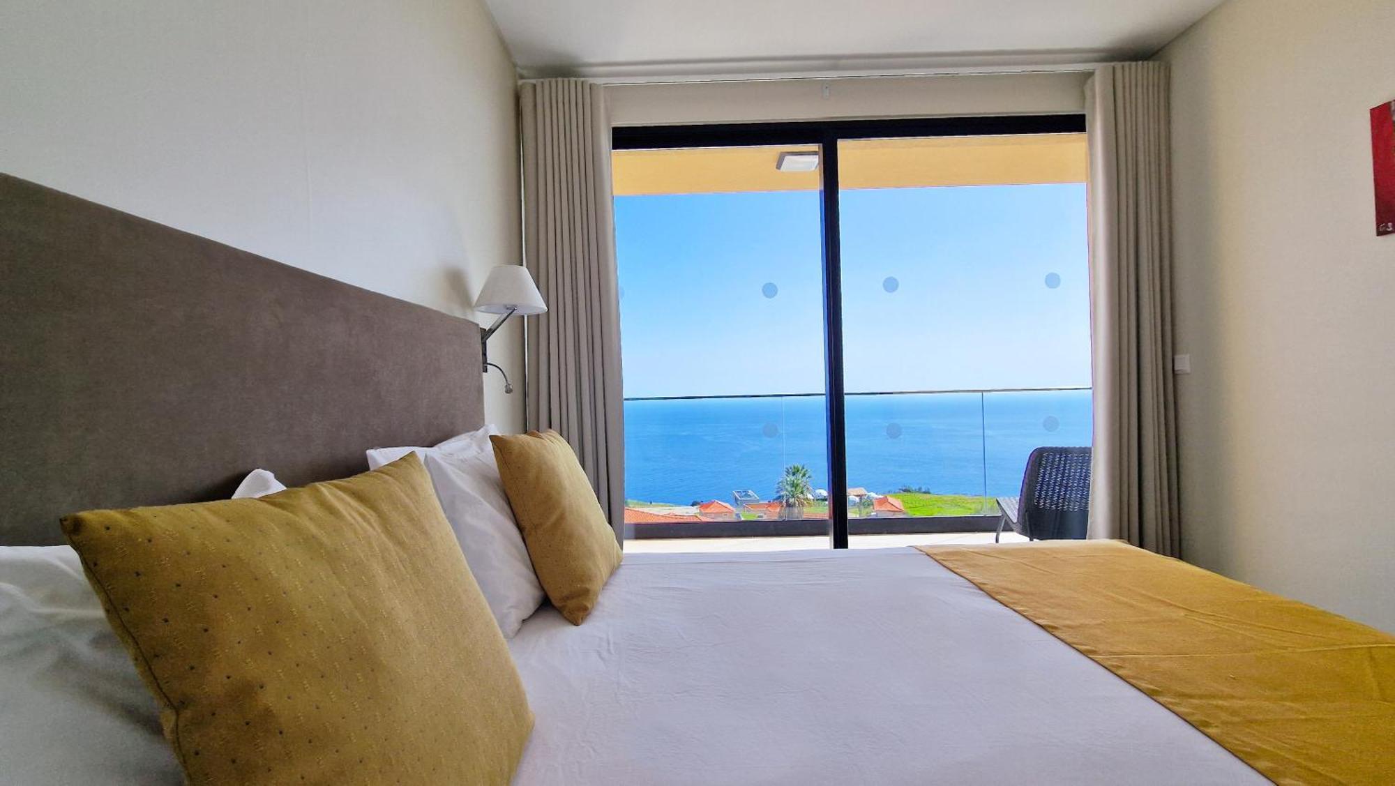 Eden Sun - A Modern Luxury Villa With A Panoramic View Prazeres Luaran gambar