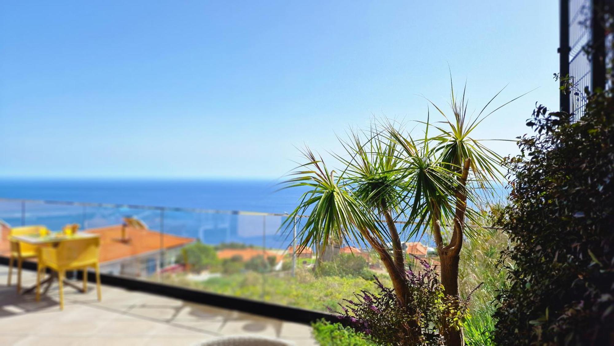 Eden Sun - A Modern Luxury Villa With A Panoramic View Prazeres Luaran gambar